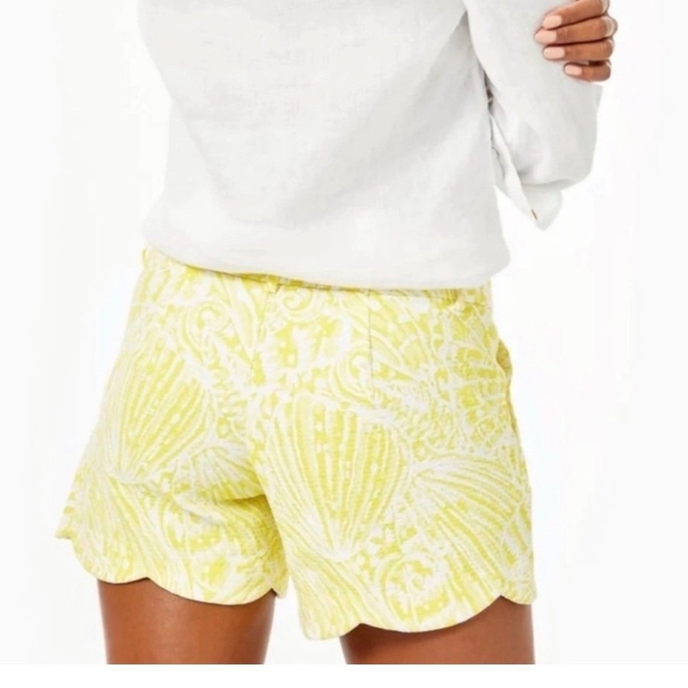 Lilly Pulitzer Palmita Stretch Short Womens 12 Yellow Lillys Lemon Sea Cups